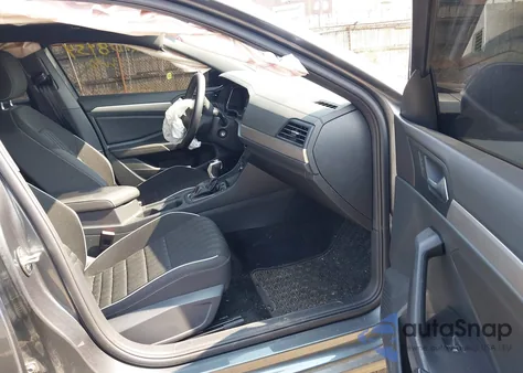 2024 Volkswagen Jetta 1.5T Sport из США, поврежденный, VIN 3VWBM7BU0RM035974